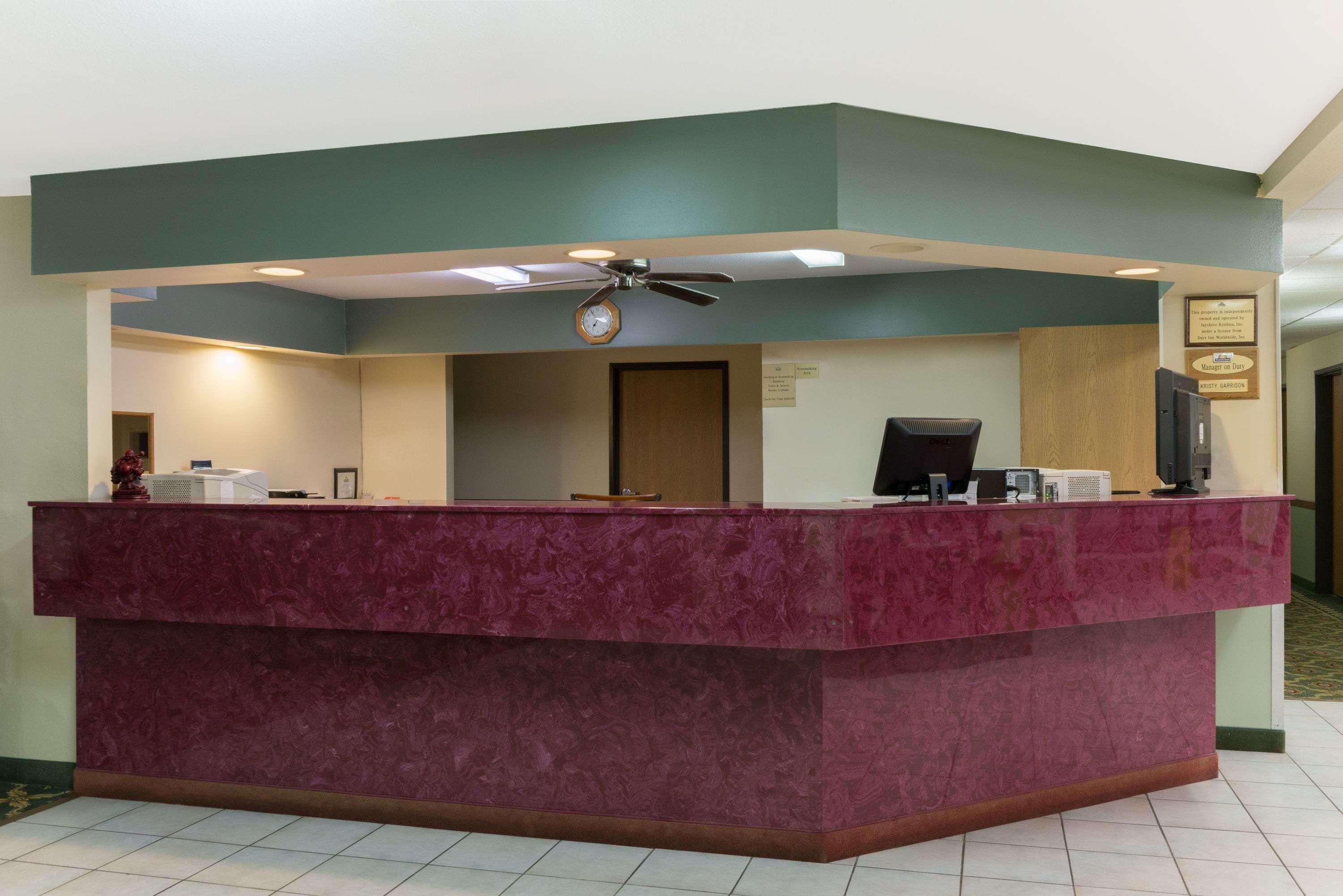 Days Inn By Wyndham Mount Vernon Extérieur photo