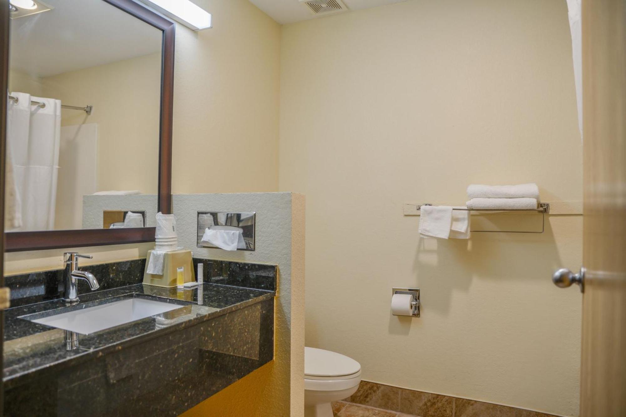 Days Inn By Wyndham Mount Vernon Extérieur photo