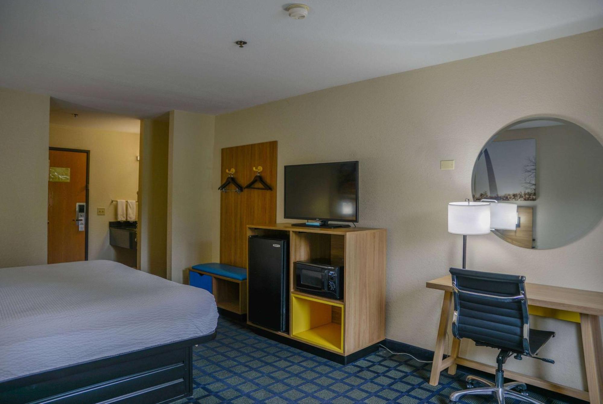 Days Inn By Wyndham Mount Vernon Extérieur photo